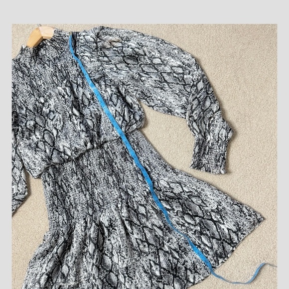 English Factory Dress Black Silver Snake Print Shirred Waist Long Sleeve Size XS - Picture 9 of 15